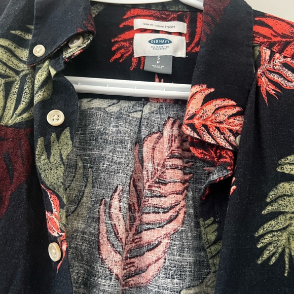 Old Navy Short Sleeve Button Up - Picture 2 of 2